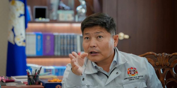 Эрчим хүчний хувьд аваарын гэрэл ассан.