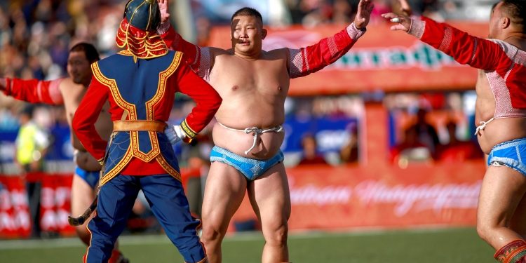 Дархан аварга Намсрайжавын Батсуурь